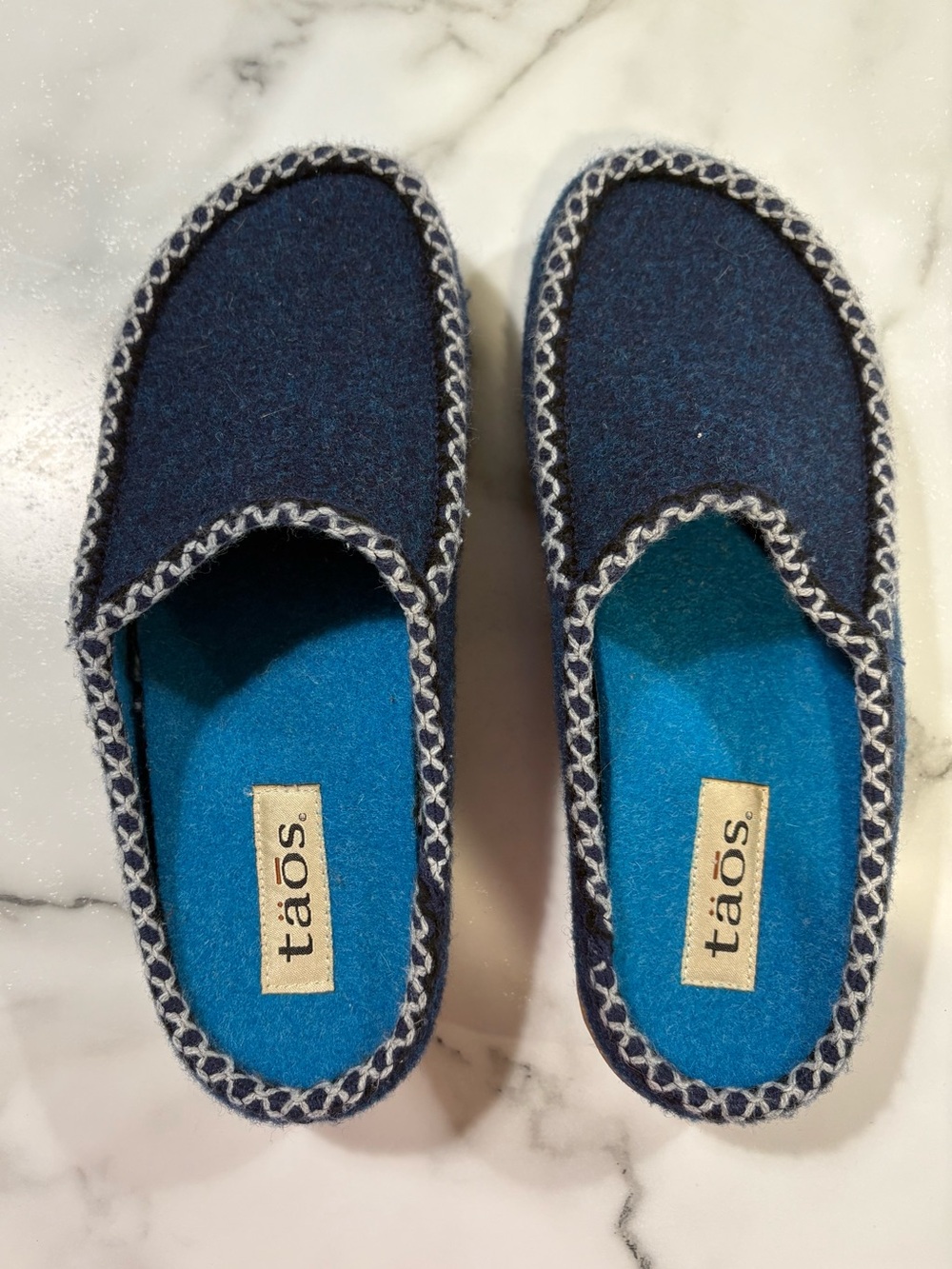 Taos Footwear Navy Blue Felt Slip-On Mules with Teal Insole